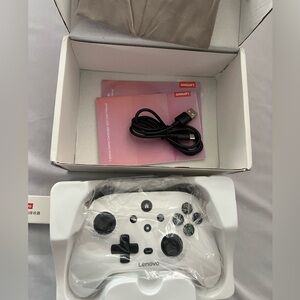 Lenovo White Wireless Controller